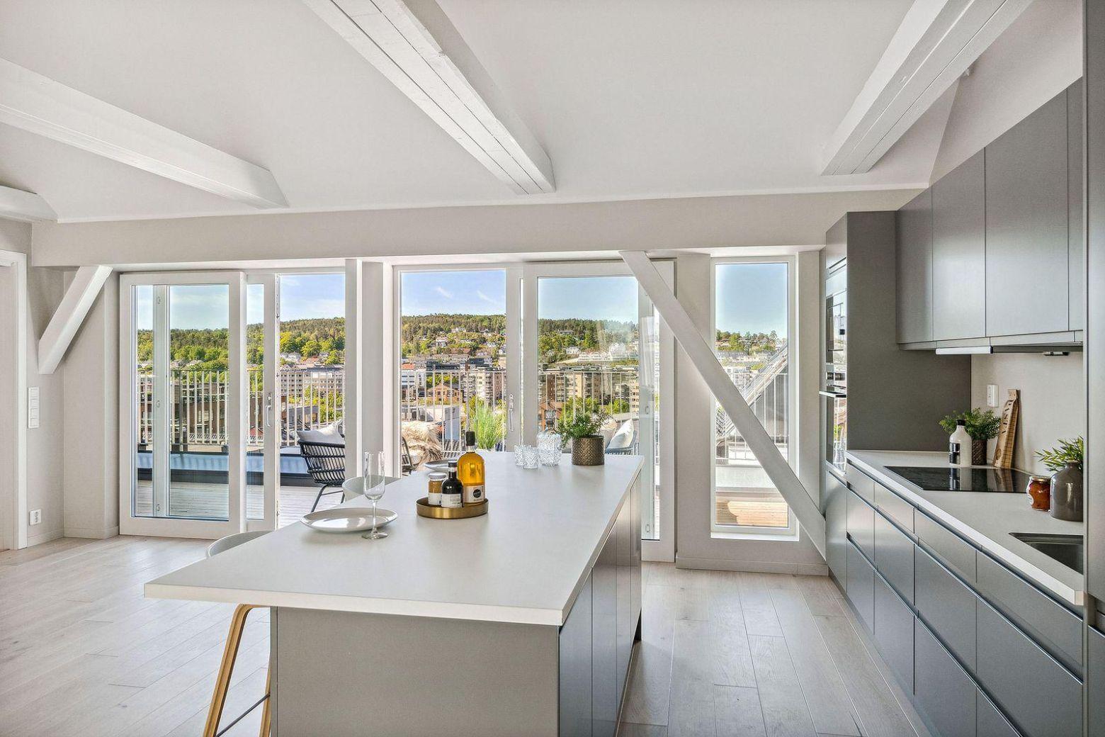 2 kjoekken 2 8959bab467a44dfd4688020ad8a7170c